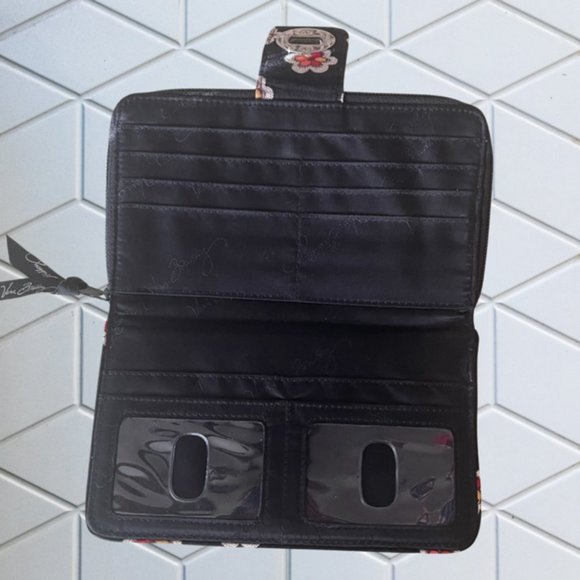 NEW VERA BRADLEY WALLET - Picture 2 of 3